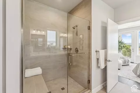 Bath - 881 E Grizzly Draw Ct #75, Hideout, UT 84036 photo 3 of 8