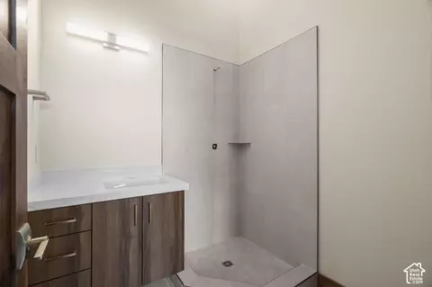 Bath - 5347 E 3450 N #1003, Eden, UT 84310 photo 1 of 4