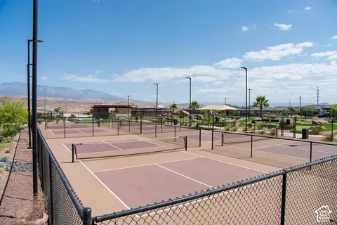 View/Area - 2181 S Tower Bridge Dr, Washington, UT 84780 photo 2 of 5
