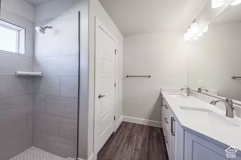 Bath - 525 E Steeplechase Rd, Washington, UT 84780 photo 1 of 2