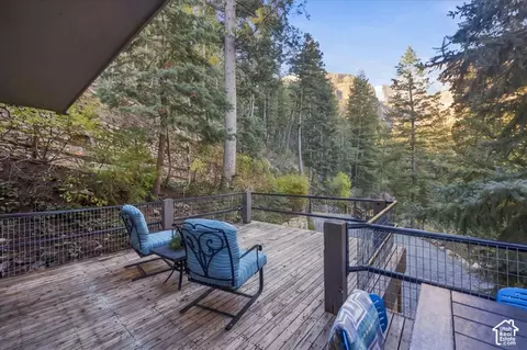 Exterior - 2882 E Stewart Rd, Sundance, UT 84604 photo 5 of 12