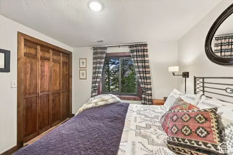 Bedroom - 2882 E Stewart Rd, Sundance, UT 84604 photo 5 of 7