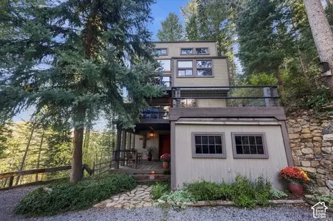 Exterior - 2882 E Stewart Rd, Sundance, UT 84604 photo 2 of 12