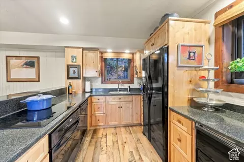 Kitchen - 2882 E Stewart Rd, Sundance, UT 84604 photo 1 of 3