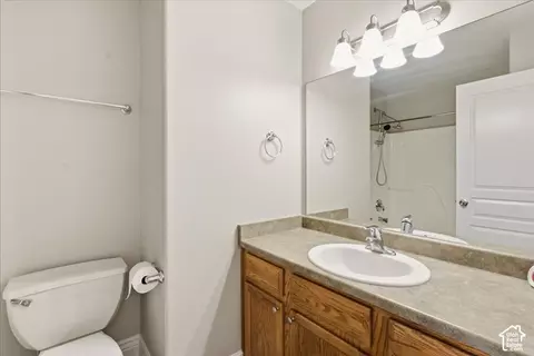 Bath - 1426 S Heather Ln, Syracuse, UT 84075 photo 6 of 6