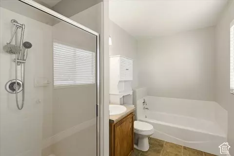 Bath - 1426 S Heather Ln, Syracuse, UT 84075 photo 4 of 6