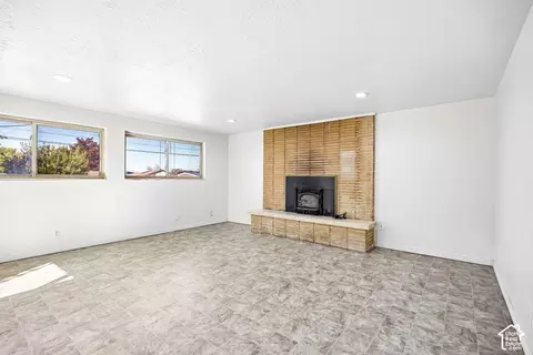 Living - 1733 N 350 W, Sunset, UT 84015 photo 4 of 5