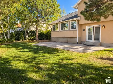 Exterior - 11976 S Hidden Rd E, Sandy, UT 84092 photo 4 of 6
