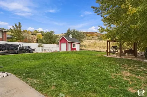 Exterior - 7991 S 1925 E, South Weber, UT 84405 photo 3 of 6