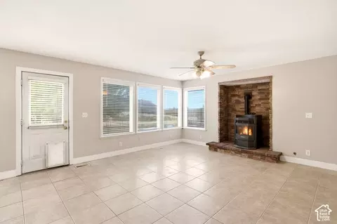 Living - 7991 S 1925 E, South Weber, UT 84405 photo 4 of 10