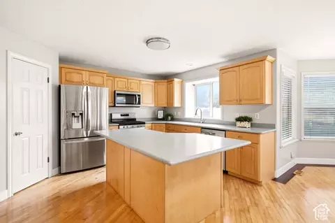 Kitchen - 7991 S 1925 E, South Weber, UT 84405 photo 2 of 5