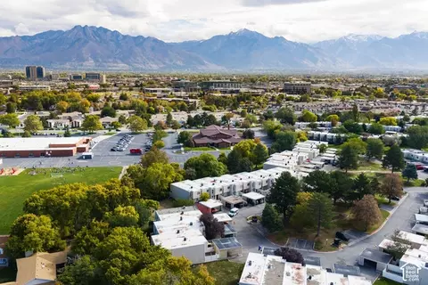 View/Area - 5183 S Gravenstein Park, Murray, UT 84123 photo 2 of 3