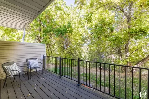 Exterior - 5183 S Gravenstein Park, Murray, UT 84123 photo 2 of 10