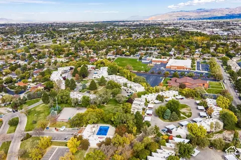 View/Area - 5183 S Gravenstein Park, Murray, UT 84123 photo 3 of 3