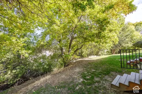 Exterior - 5183 S Gravenstein Park, Murray, UT 84123 photo 4 of 10