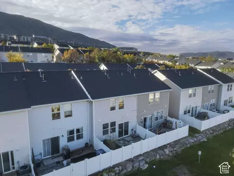 View/Area - 167 E Irisfield Dr, Draper, UT 84020 photo 5 of 7
