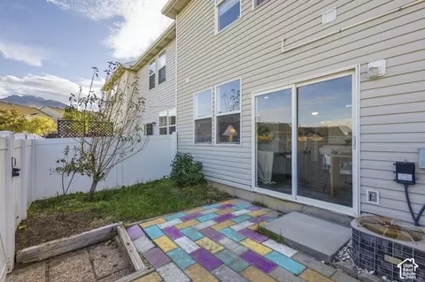 Exterior - 167 E Irisfield Dr, Draper, UT 84020 photo 5 of 6
