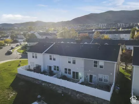 View/Area - 167 E Irisfield Dr, Draper, UT 84020 photo 6 of 7