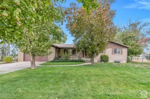 Exterior - 111 E 9800 S, Salem, UT 84653 photo 12 of 13