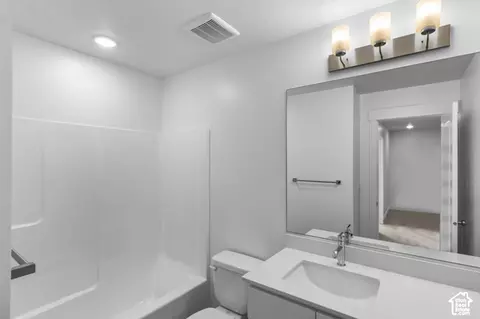 Bath - 839 S 380 E, Smithfield, UT 84335 photo 3 of 3