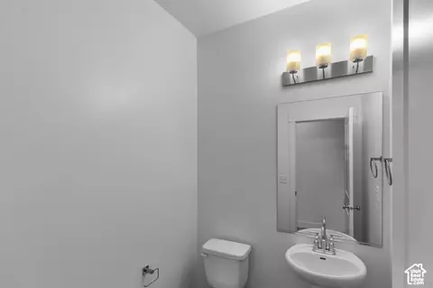 Bath - 839 S 380 E, Smithfield, UT 84335 photo 1 of 3