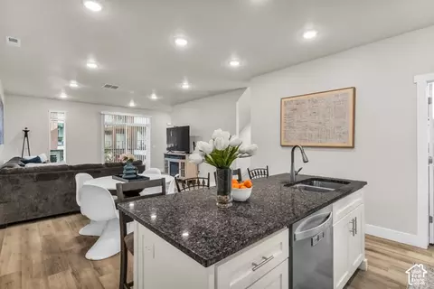 Kitchen - 653 S 450 E, Clearfield, UT 84015 photo 4 of 4