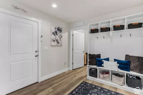 Entry Way - 653 S 450 E, Clearfield, UT 84015 photo 1 of 2
