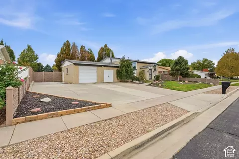 Exterior - 21 W 6830 S, Murray, UT 84107 photo 5 of 6