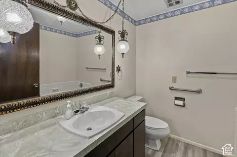 Bath - 3082 N 425 E, North Ogden, UT 84414 photo 2 of 4