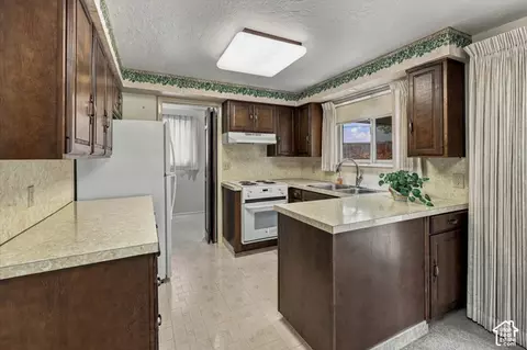 Kitchen - 3082 N 425 E, North Ogden, UT 84414 photo 2 of 5