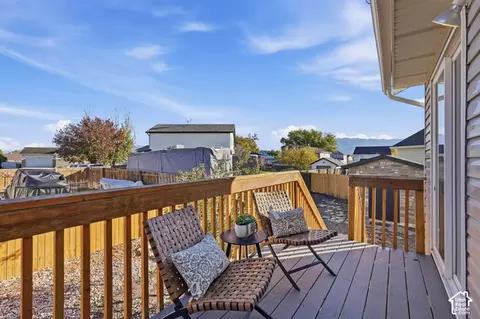 Exterior - 4106 W 4875 S, Roy, UT 84067 photo 3 of 6
