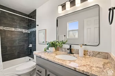 Bath - 4106 W 4875 S, Roy, UT 84067 photo 2 of 3