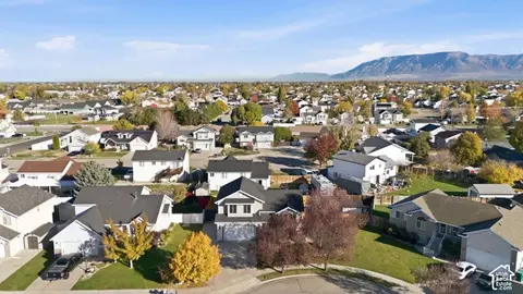 View/Area - 4106 W 4875 S, Roy, UT 84067 photo 4 of 10