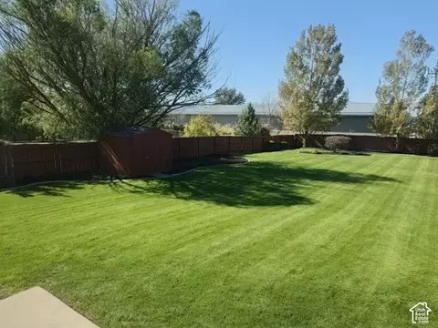 Exterior - 12592 S 150 E, Draper, UT 84020 photo 6 of 10