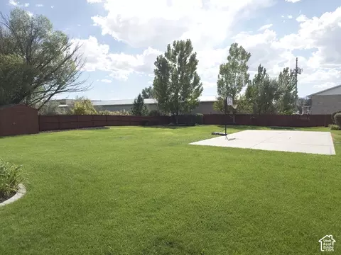 Exterior - 12592 S 150 E, Draper, UT 84020 photo 5 of 10