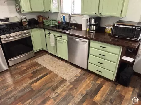 Kitchen - 38 W 200 S #1, Mona, UT 84645 photo 2 of 3