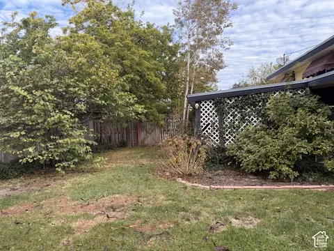Exterior - 507 W Anderson Ave, Murray, UT 84123 photo 7 of 8