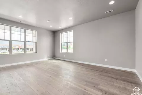 Living - 5427 S Wilco Way, Murray, UT 84123 photo 2 of 4
