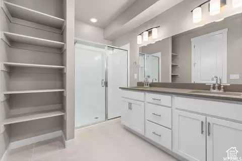 Bath - 5427 S Wilco Way, Murray, UT 84123 photo 2 of 3