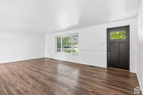 Living - 882 E 460 S, Orem, UT 84097 photo 1 of 6