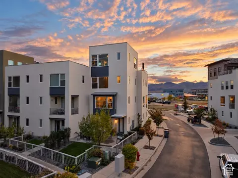 4589 W Scissor Way, South Jordan, UT 84009