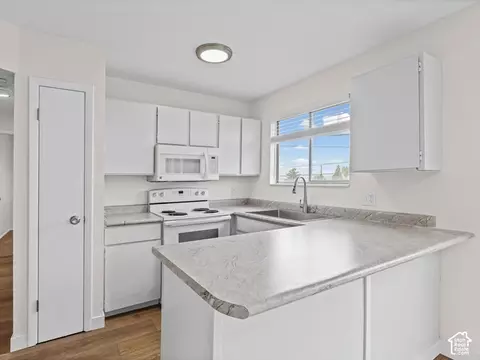 Kitchen - 411 E 600 N, Tooele, UT 84074 photo 3 of 5