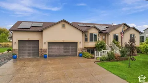 445 S Sunset Dr, Kaysville, UT 84037