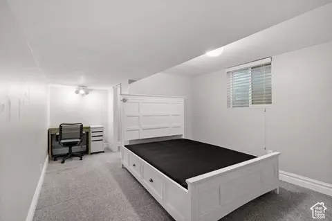 Bedroom - 2090 E Cresthill Dr, Holladay, UT 84117 photo 4 of 4