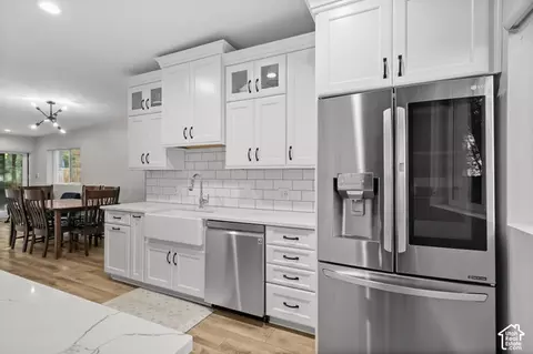 Kitchen - 2090 E Cresthill Dr, Holladay, UT 84117 photo 1 of 3