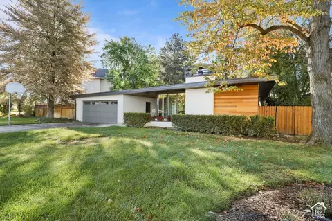 Exterior - 2090 E Cresthill Dr, Holladay, UT 84117 photo 2 of 8