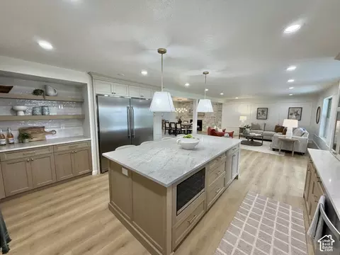 Kitchen - 2355 E Woodthrush, Sandy, UT 84093 photo 2 of 4