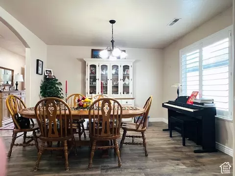 Dining - 1896 W Park Dr S, Syracuse, UT 84075 photo 1 of 1