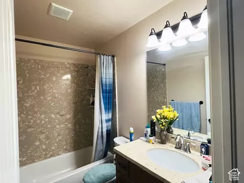 Bath - 1896 W Park Dr S, Syracuse, UT 84075 photo 2 of 2