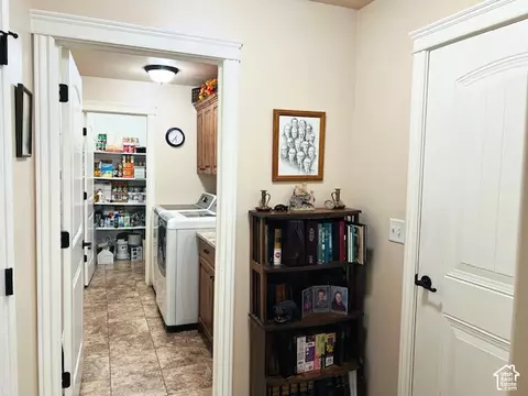 Entry Way - 1896 W Park Dr S, Syracuse, UT 84075 photo 2 of 2